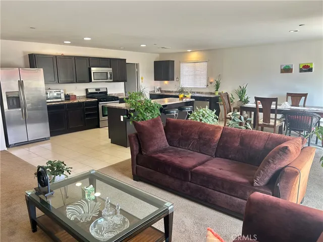 729 Bailey Lane, San Jacinto, California 92582