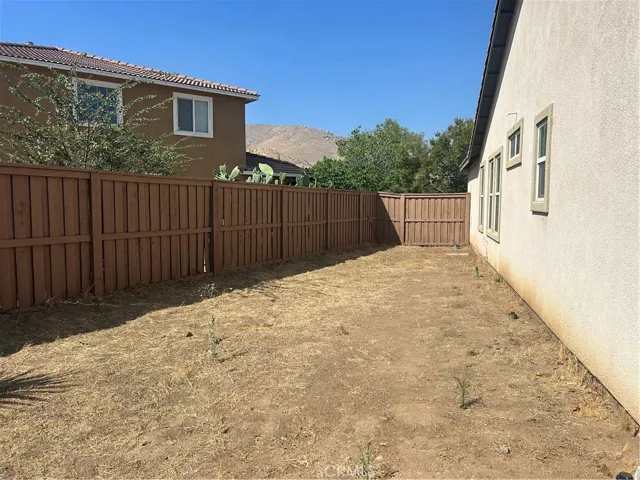 729 Bailey Lane, San Jacinto, California 92582