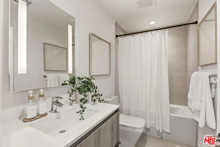 6487 Cavalleri Road 432, Malibu, California 90265