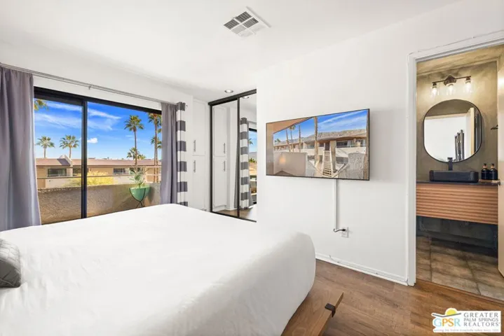 470 S Calle Encilia B15, Palm Springs, California 92262