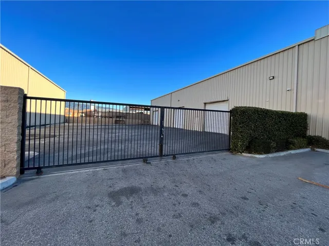 14662 El Molino Street, Fontana, California 92335