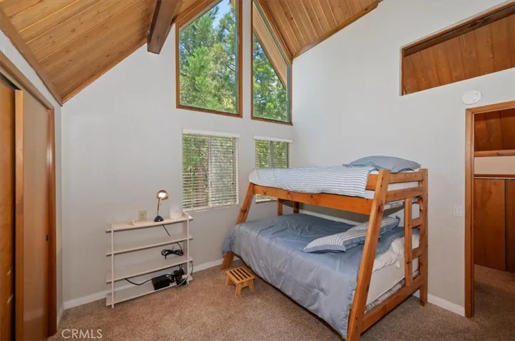334 Highland Drive, Lake Arrowhead, California 92352