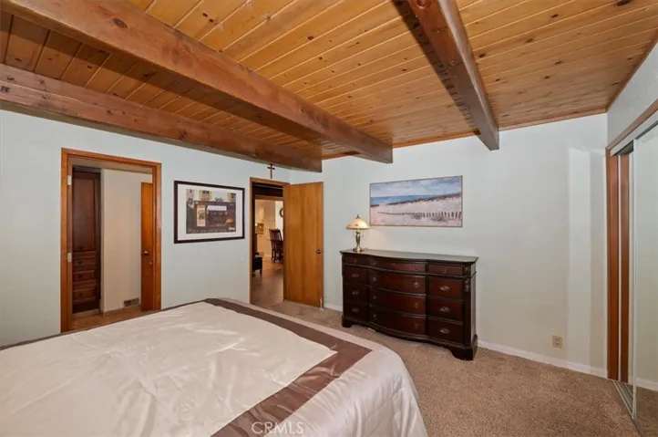 334 Highland Drive, Lake Arrowhead, California 92352