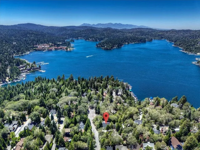 334 Highland Drive, Lake Arrowhead, California 92352