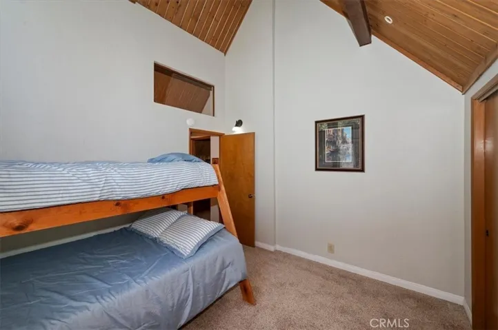 334 Highland Drive, Lake Arrowhead, California 92352