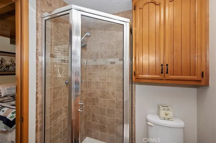 334 Highland Drive, Lake Arrowhead, California 92352