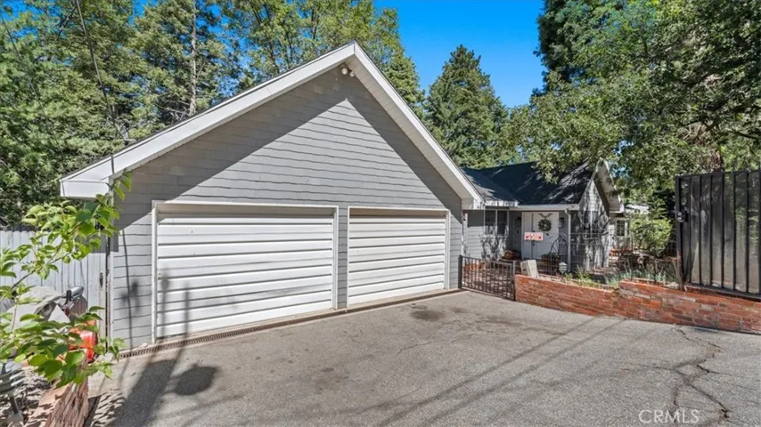 5998 Pine Avenue, Angelus Oaks, California 92305