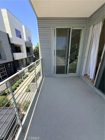 2nd floor patio off family room