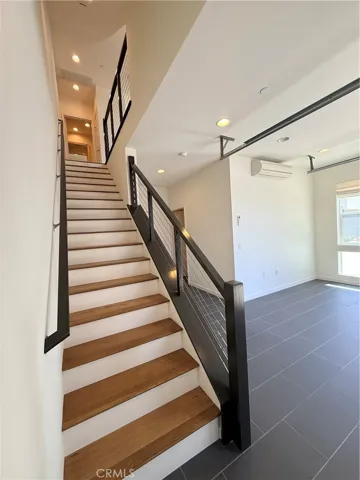 entry level stairs from front door