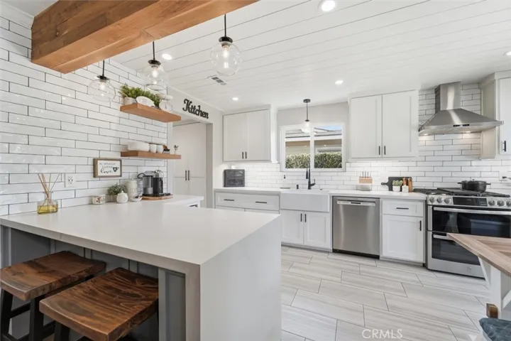 1842 Stevely Avenue, Long Beach, California 90815