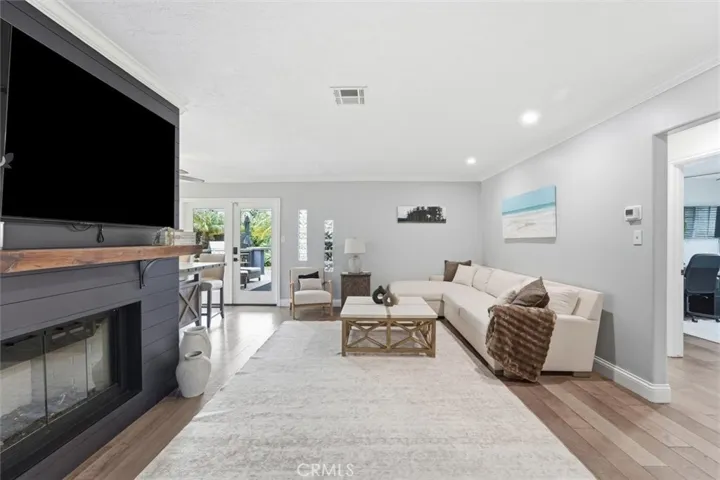 1842 Stevely Avenue, Long Beach, California 90815