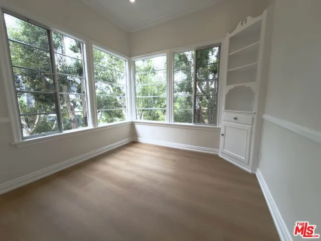 Breakfast room