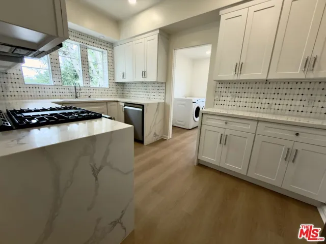 378 S La Jolla Avenue, Los Angeles, California 90048