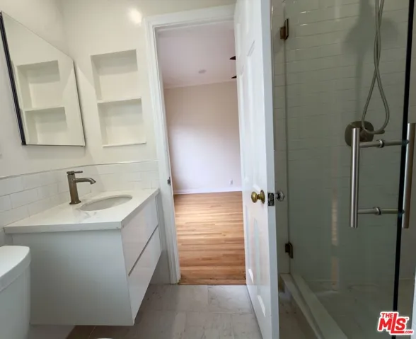 378 S La Jolla Avenue, Los Angeles, California 90048
