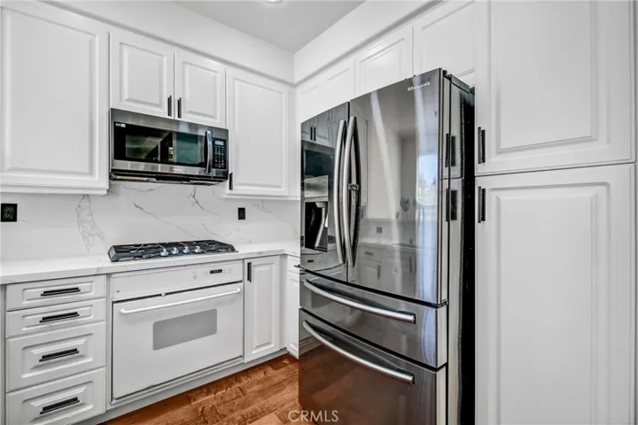 4933 Santo, Oak Park, California 91377