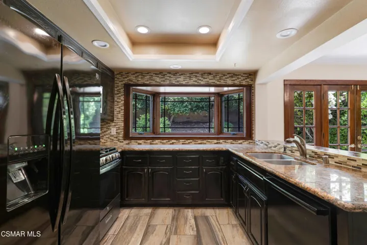 2624 Velarde Dr  -  HsHProd-18