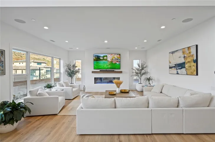 20133 Galway Ln, Porter Ranch, California 91326