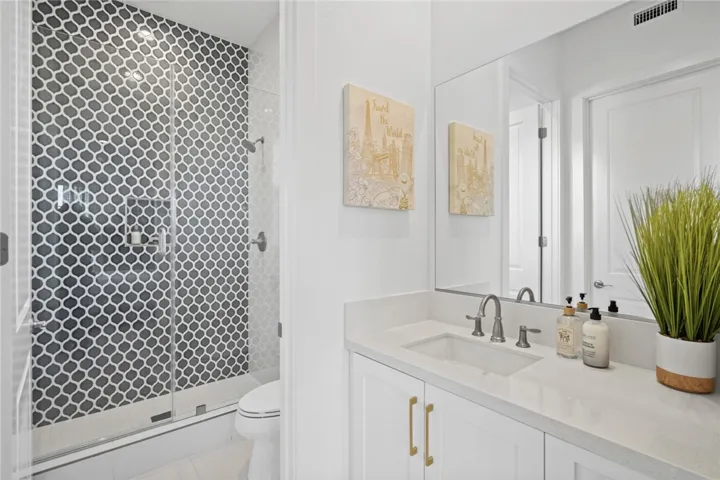 20133 Galway Ln, Porter Ranch, California 91326