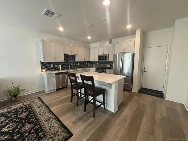 312 Zest Lane, Fallbrook, California 92028