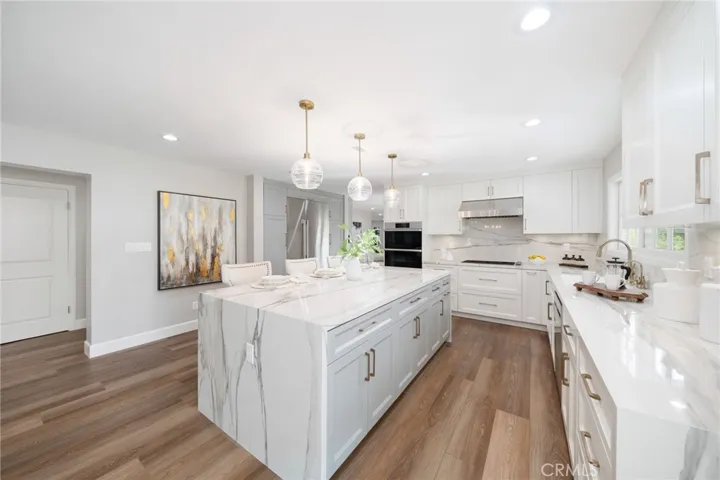 5012 Sanlo Place, Woodland Hills, California 91364