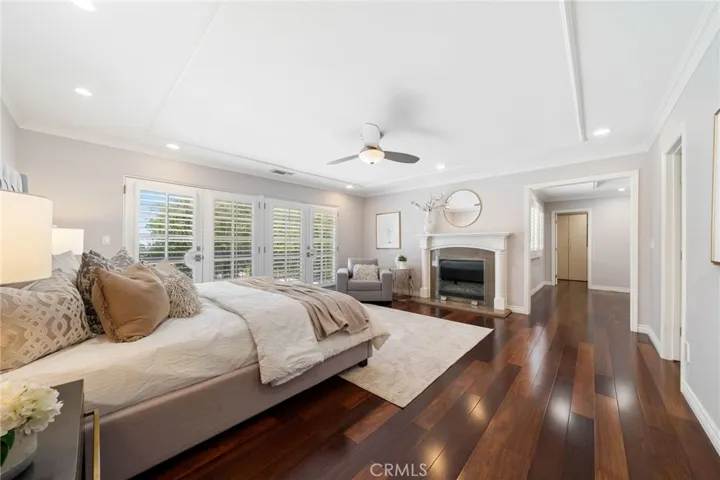 5012 Sanlo Place, Woodland Hills, California 91364