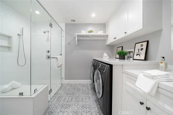 5012 Sanlo Place, Woodland Hills, California 91364