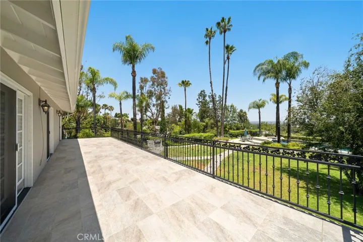 5012 Sanlo Place, Woodland Hills, California 91364
