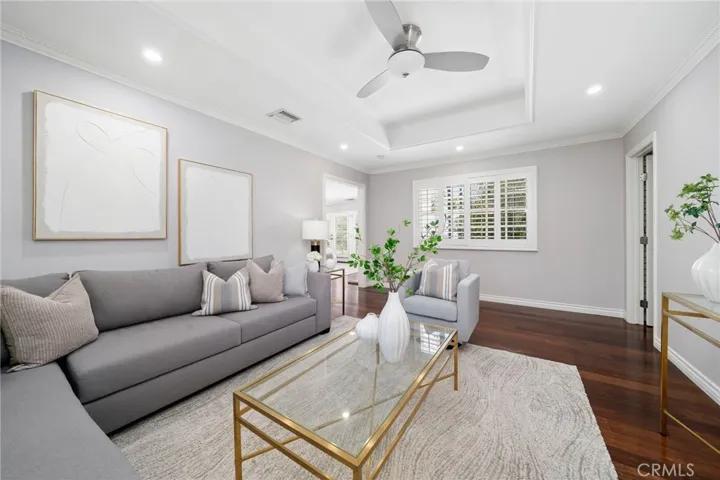 5012 Sanlo Place, Woodland Hills, California 91364