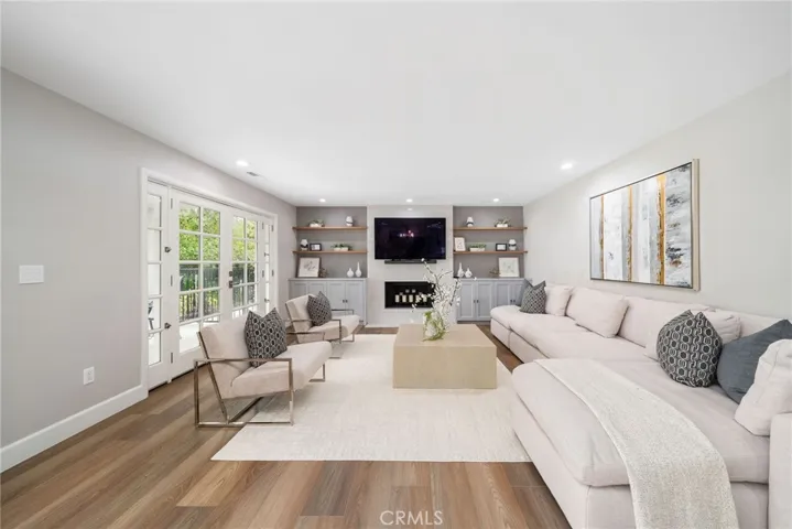 5012 Sanlo Place, Woodland Hills, California 91364