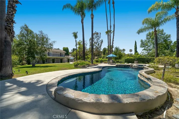5012 Sanlo Place, Woodland Hills, California 91364