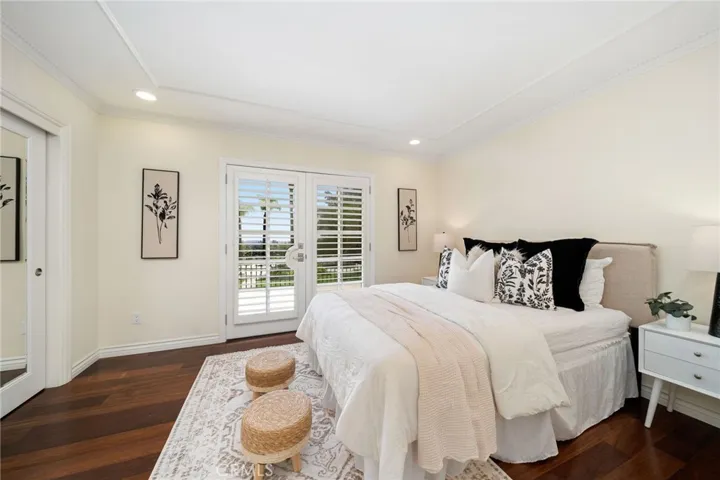 5012 Sanlo Place, Woodland Hills, California 91364