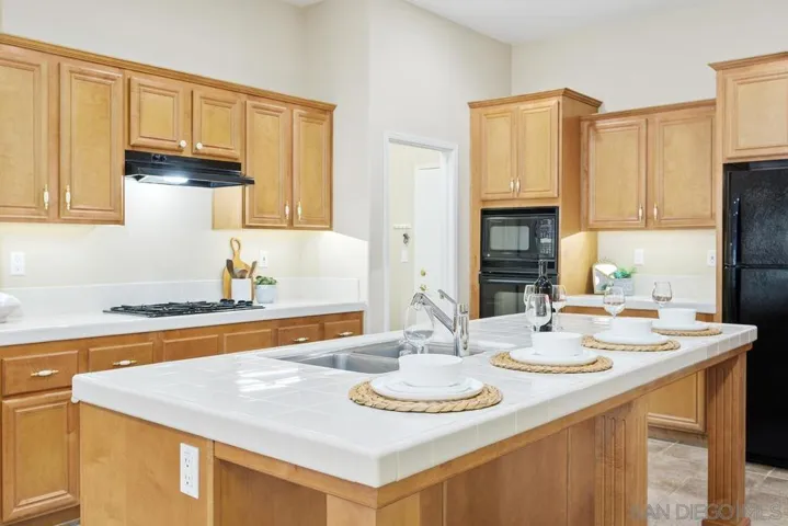 31986 Calle Balareza, Temecula, California 92592