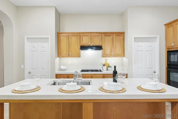 31986 Calle Balareza, Temecula, California 92592