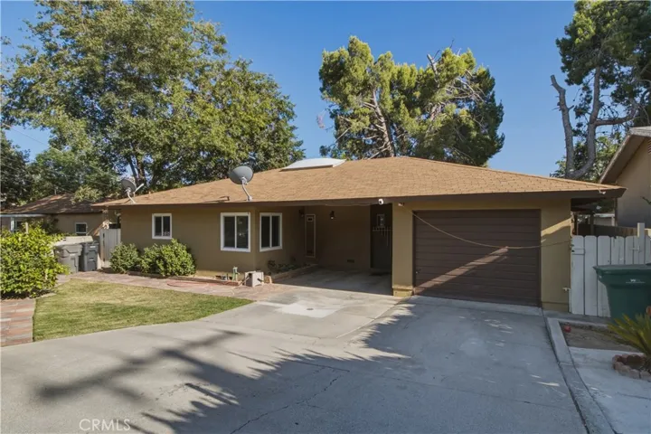 910 W George, Banning, California 92220 — photo 4