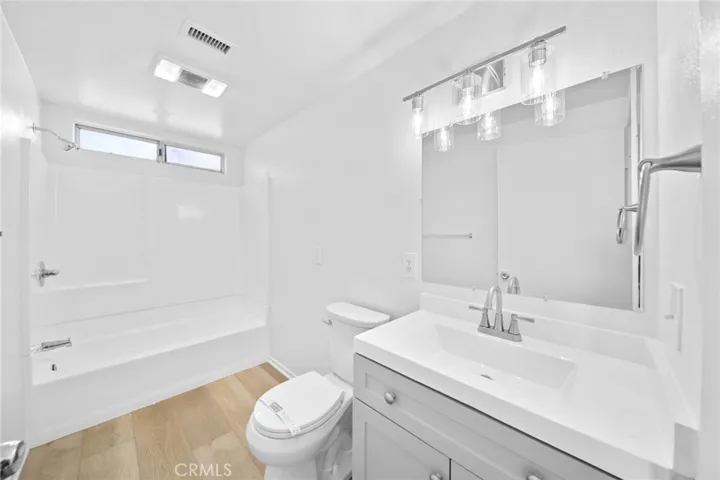 42 Whirlaway, Perris, California 92571
