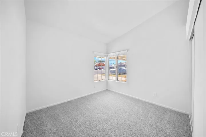 42 Whirlaway, Perris, California 92571