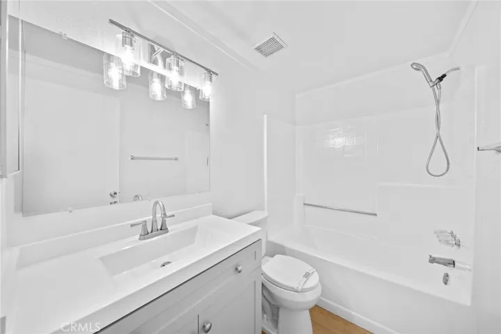 42 Whirlaway, Perris, California 92571