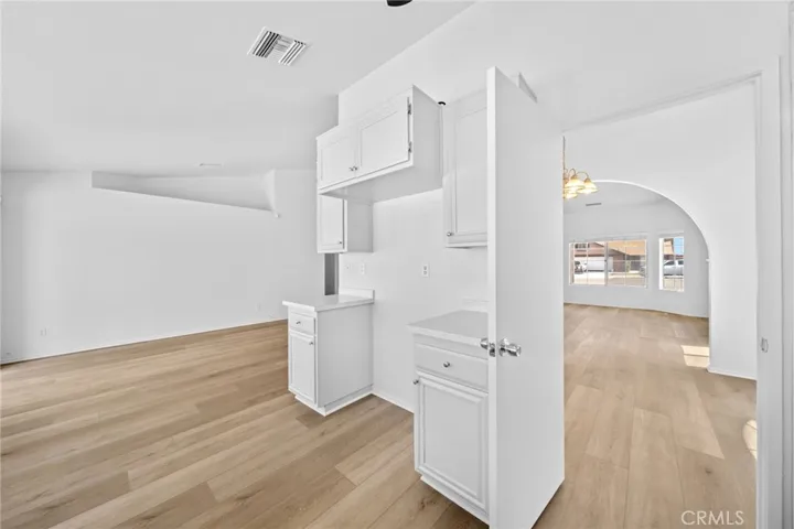 42 Whirlaway, Perris, California 92571