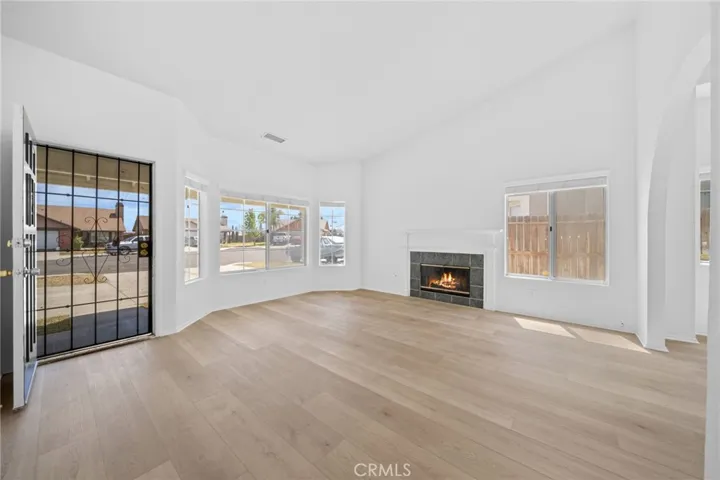 42 Whirlaway, Perris, California 92571