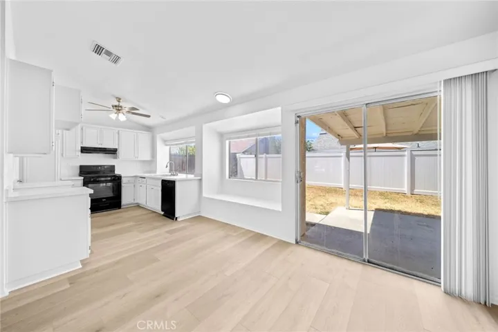 42 Whirlaway, Perris, California 92571
