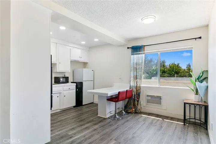 245 E Artesia, Long Beach, California 90805