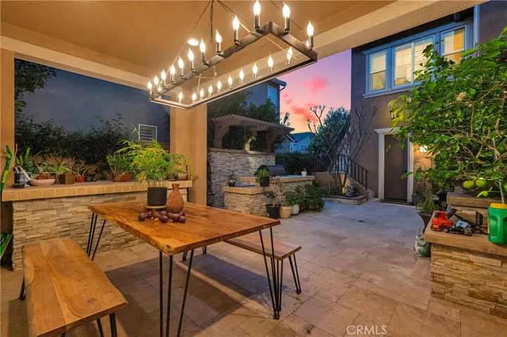 220 Barnes Road, Tustin, California 92782