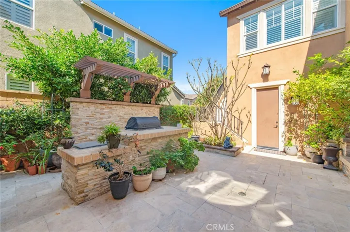 220 Barnes Road, Tustin, California 92782