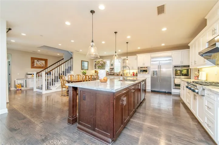 220 Barnes Road, Tustin, California 92782