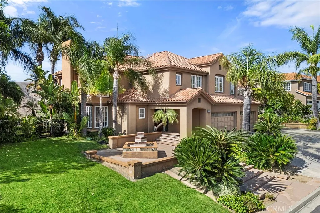 Beautiful Hidden Hills Estate