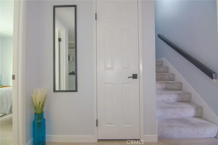 21865 Jinetes, Mission Viejo, California 92691