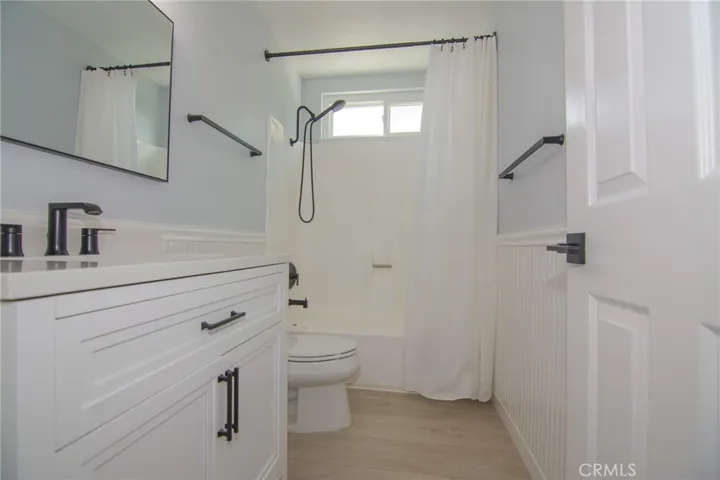 21865 Jinetes, Mission Viejo, California 92691