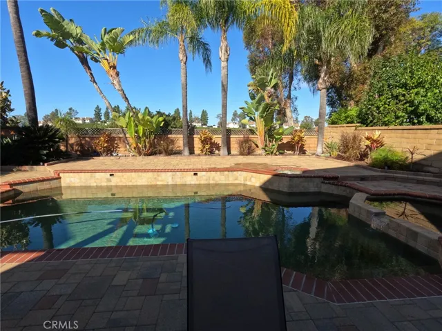 21865 Jinetes, Mission Viejo, California 92691