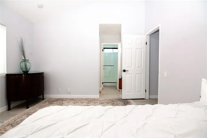 21865 Jinetes, Mission Viejo, California 92691