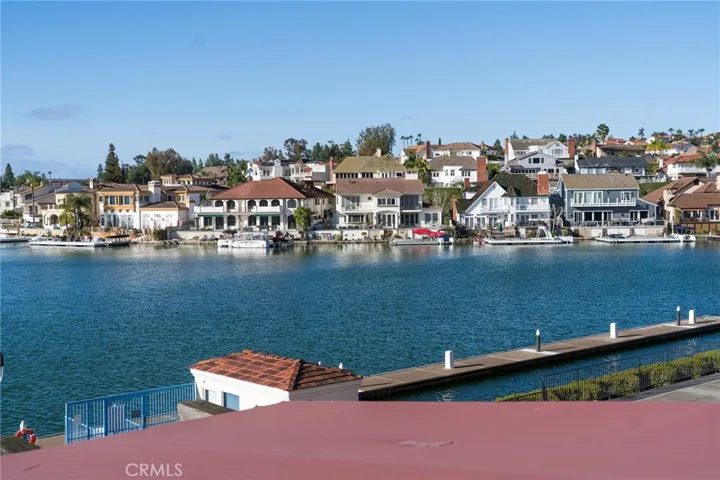 21865 Jinetes, Mission Viejo, California 92691